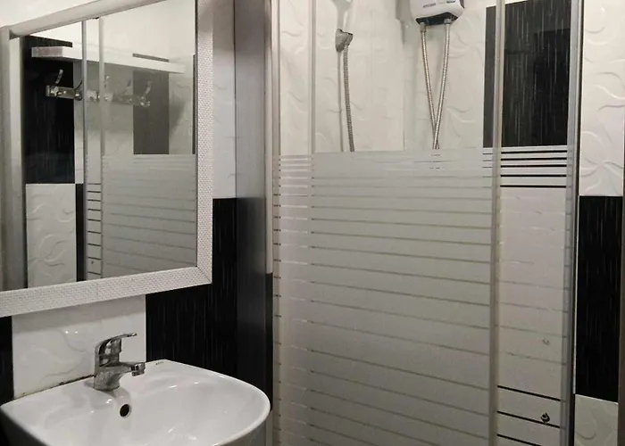 Cebu Stay Rental アパートホテル 4*