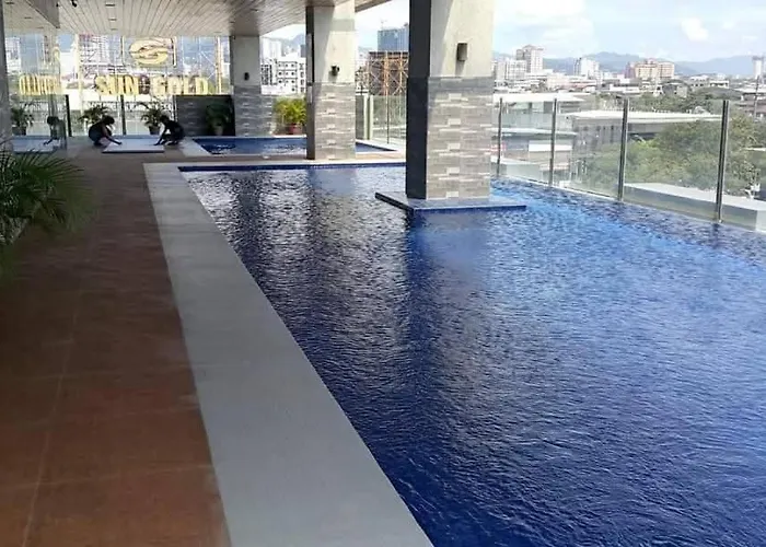 Cebu Stay Rental アパートホテル 4*